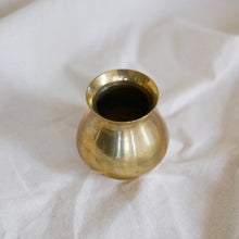Load image into Gallery viewer, Small Vintage Brass Vase
