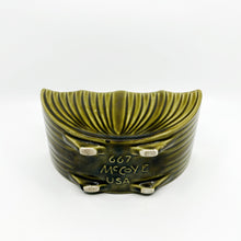 Load image into Gallery viewer, Vintage Mccoy Planter
